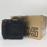 新品に近い　Nikon D5ボディXQD-typeです::m26774270529