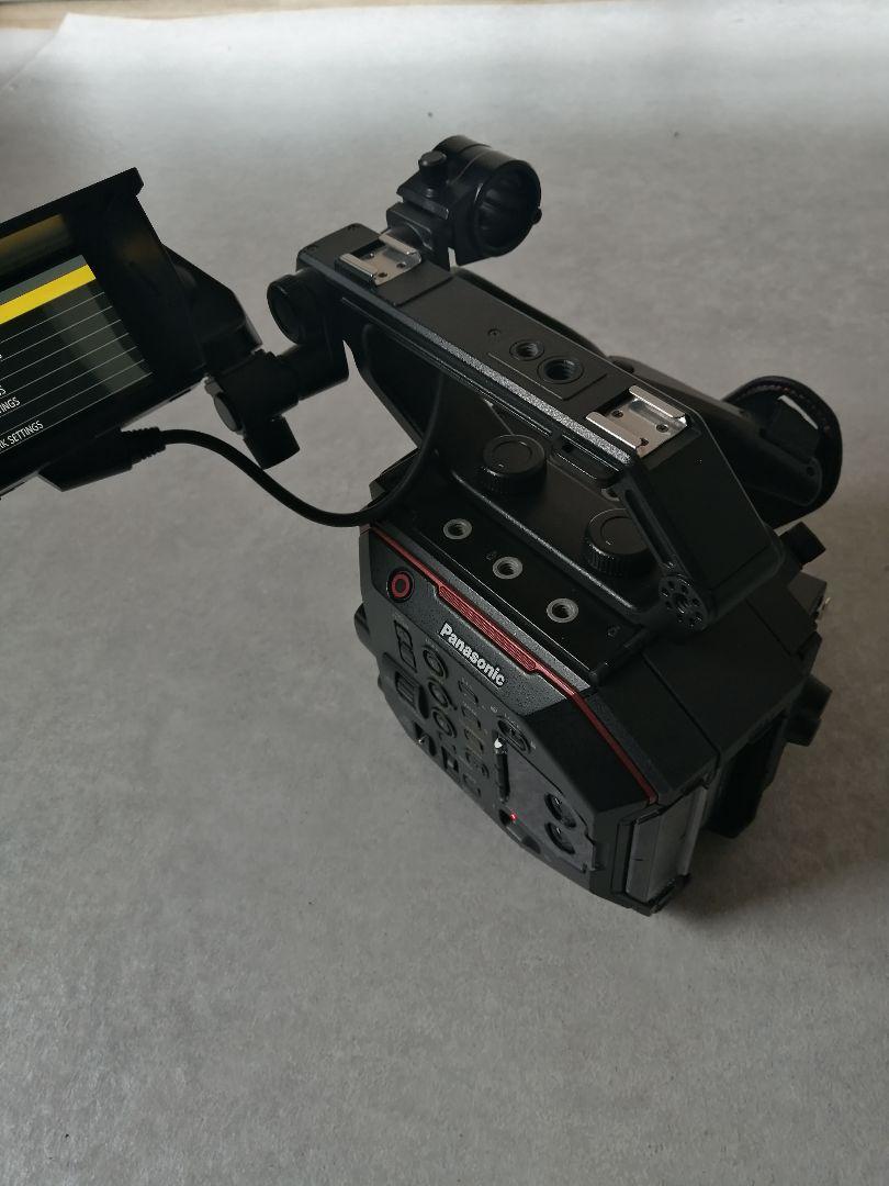 AU-EVA1  Panasonic 4K　カメラ　レンズ別売　EFマウント）::m67290188516