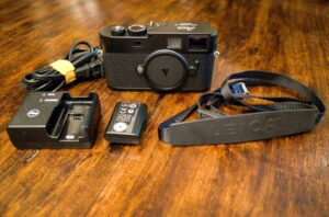 leica m9-P ブラック　大切に使って頂ける方！::m59123645595