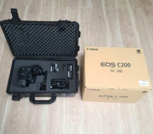 CANON EOS C200（EFマウント)+アクセサリー他付属品多数::m73587712555