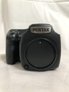 645Z本体と90㎜F2.8マクロレンズとレフコン645のセット::m67681469625